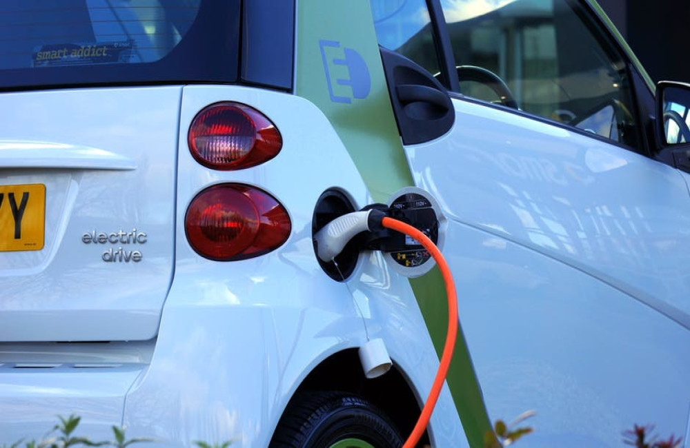 Zijn er in Italië hotels met laadpalen voor elektrische auto's?