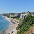 Wat kost een strandhotel op Rhodos met halfpension in augustus 2026