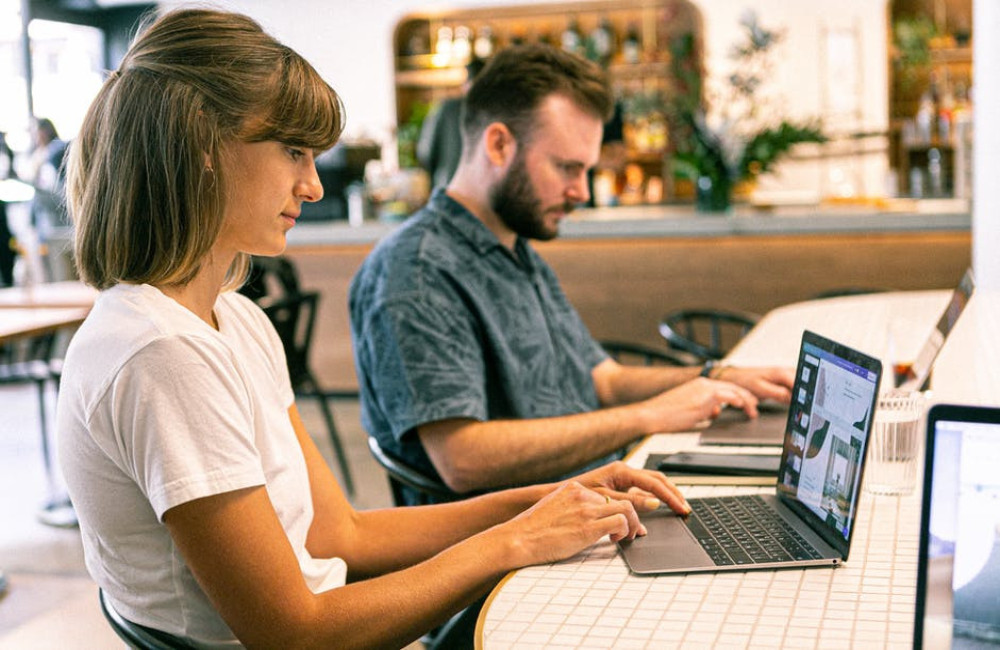 Beste hotels met werkplekken in Amsterdam: comfortabel werken op locatie